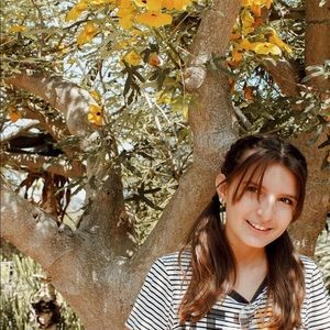 Meet your Posher, Mia